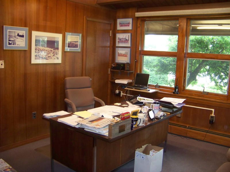 The Rehoboth Beach commissioners have begun the process of finding a new city manager to fill the office of Greg Ferrese when Ferrese retires Thursday, Dec. 5. The commissioners are set to authorize the personnel committee to begin looking at search firms to help find a pool of candidates. BY RYAN MAVITY