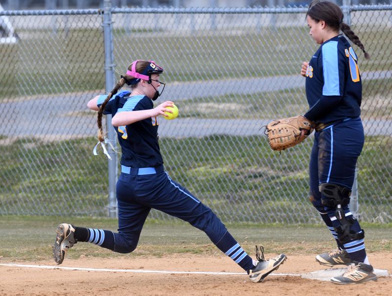 Area baseball, softball teams face off in Monday games Area baseball, softball teams face off in Monday games