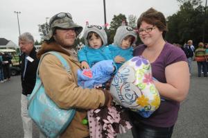 Team Olivia prepares for the walk. Shown are (l-r) Sam, Olivia, Isabelle and Cindy Cashdollar of Lewes. BY STEVEN BILLUPS