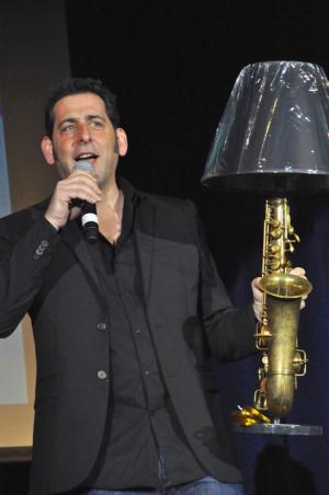 Steve Cole, a jazz saxophonist from Chicago, is the 2013 Rehoboth Beach Jazz Festival Performer of the Year. His new release, "Pulse," mixes R&B, contemporary jazz, gospel, blues and pop. BY RON MACARTHUR