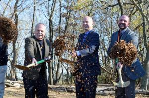 Breaking ground on the Delaware Botanic Gardens site are (l-r) DBG Vice President Ray Sander, Gov. Jack Markell and DBG Director of Horticulture Gregory Tepper.