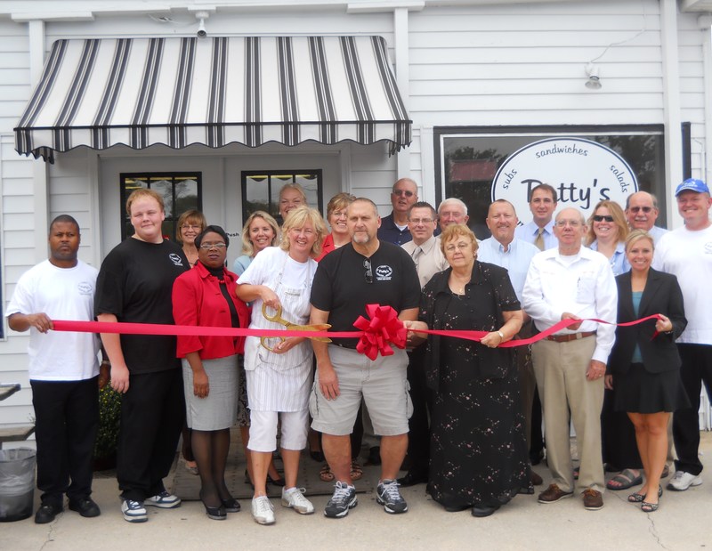 Gourmet sandwich shop opens Cape Gazette