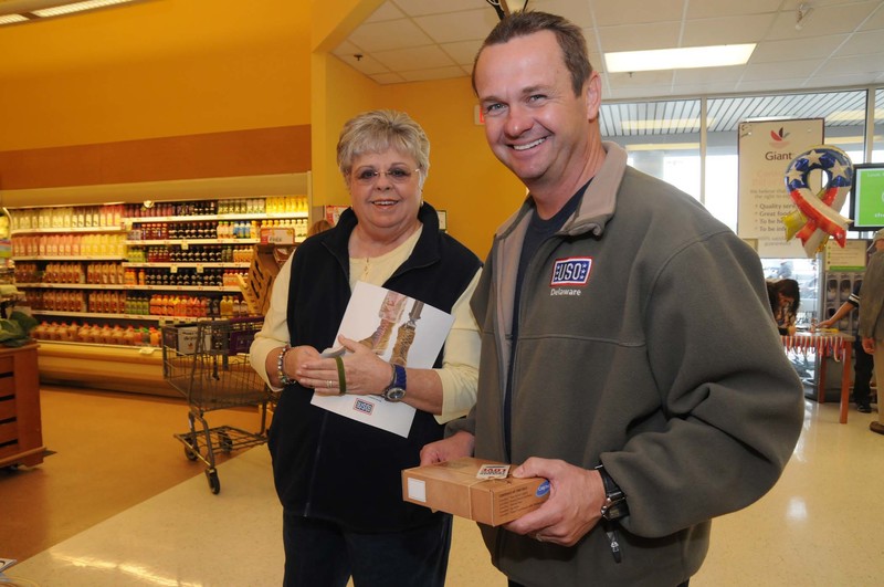 USO Delaware and Giant support the troops Cape Gazette
