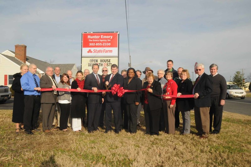 State Farm Insurance cuts ribbon in Cape Gazette