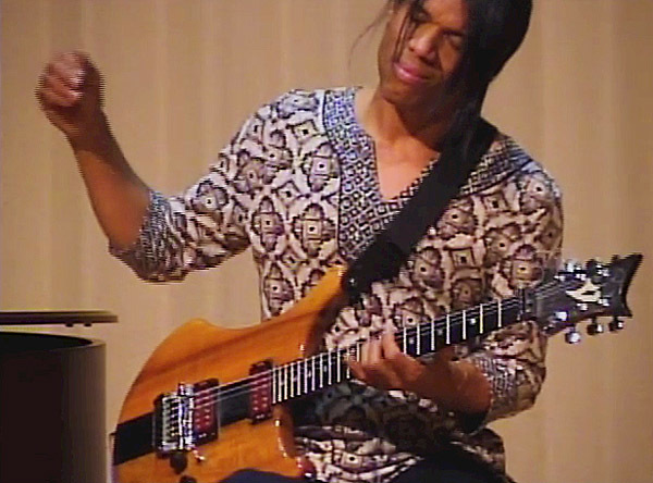 VIDEO: Jordan magic on guitar, piano |