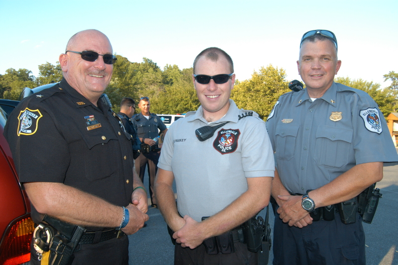 Locals take a Night Out to celebrate, thank local law enforcement