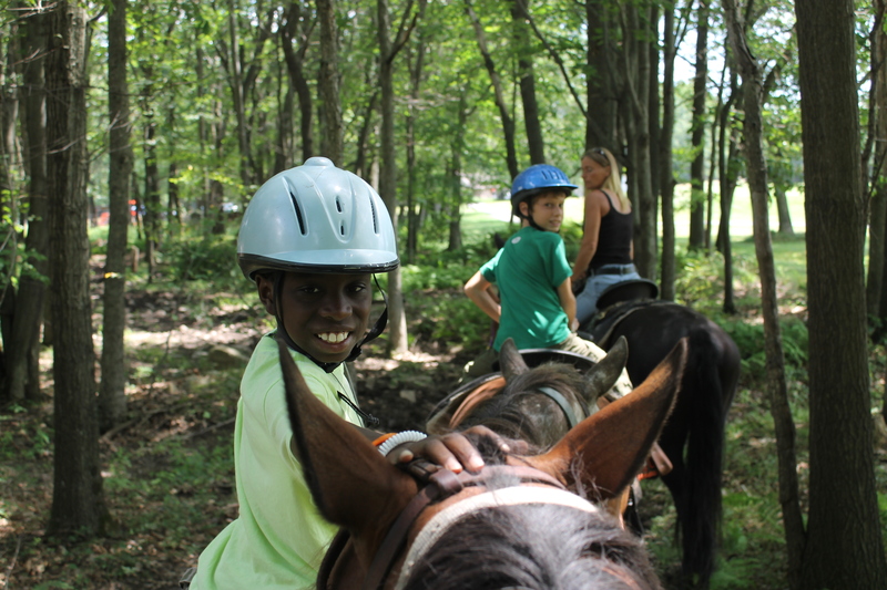 Sydnor Family Of Lewes Awarded In Fresh Air Fund S Photo Contest Khalilou Of The Bronx Spent A Day Horseback Riding With His Fresh Air Fund Host Family Sydnors Shown Are L R Khaililou Evan Sydnor And Janet