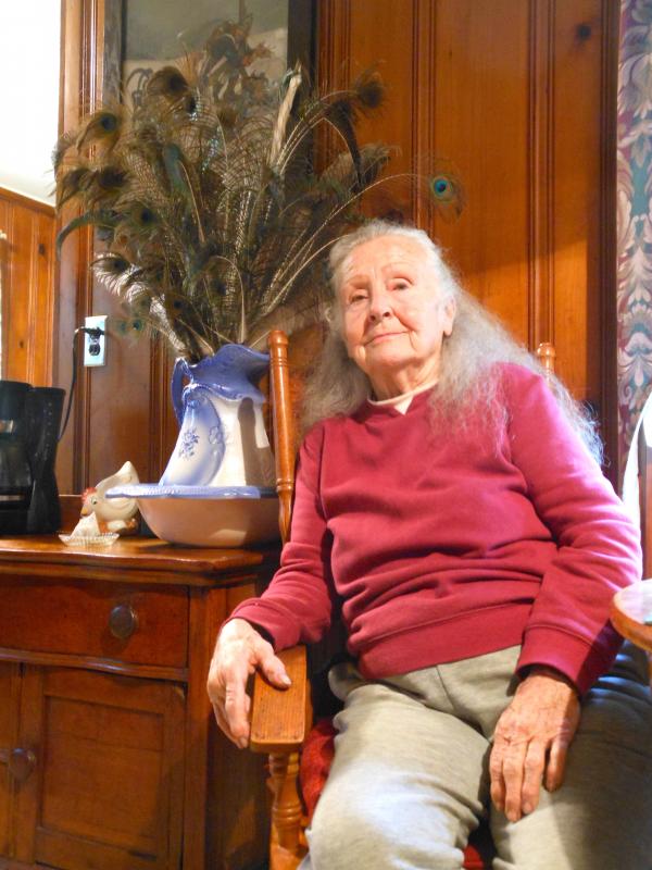 Irene Dickerson: Lewes' peacock lady | Cape Gazette