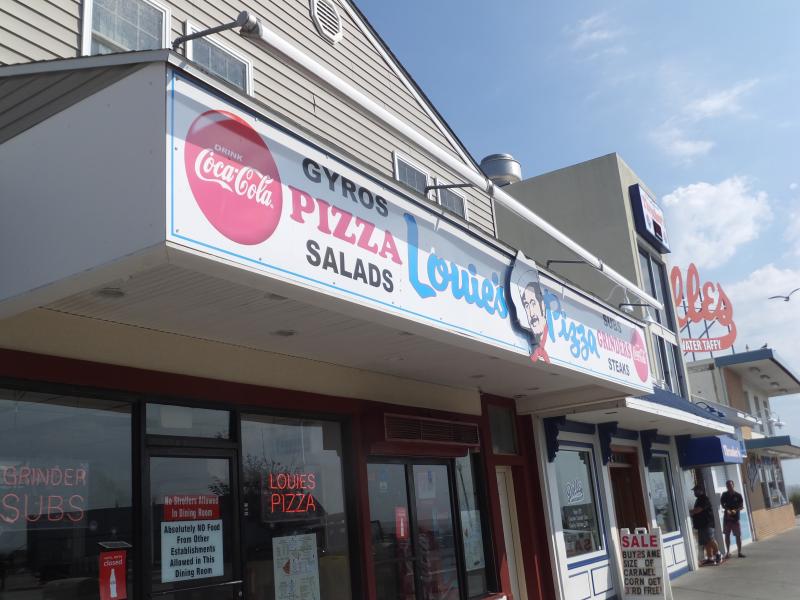 Louie’s Pizza: A family tradition for 42 years | Cape Gazette