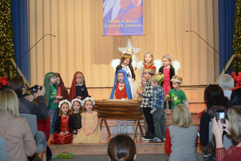 The program began with a living nativity scene with a Nativity Poem. Shown in back are (l-r) Star Eliza Evans, Chelsea Cichocki, Deven Harpster and Mia Lorenz; middle row, Linkin Tomko, Vito Mento, Alden Durrell, Jorja Truitt, Grey Subity, Lucca Tobias, Rief Nelson and Andrew Mekulski. In front are Lexie Dare, Falon Costango and Somers Cole. Epworth