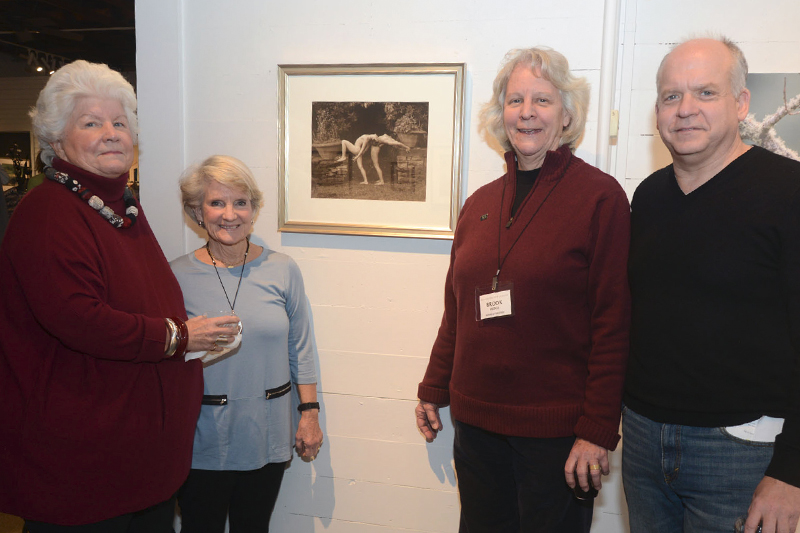 The winner of the Best in Show was “Free Form” by Brook Hedge. Shown are (l-r) judges and jurors Sally Packard and Dinah Reath, Hedge and RAL Artistic Director Jay Pastore.