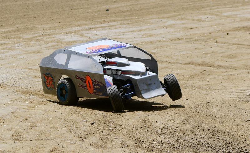 dirt rc car