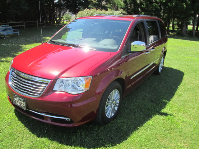 2014 Chrysler Town and Country with a SCOOTER LIFT! Cape