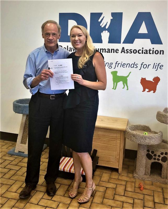 Humane society recognizes Carper for supporting pet safety act ...