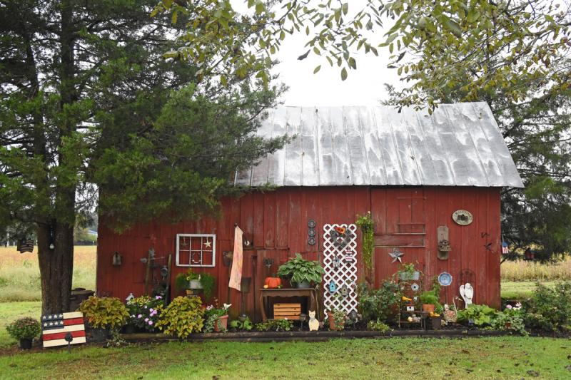 Mary and Walt Goering’s barn is straight out of a Norman Rockwell painting.