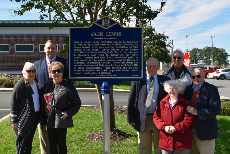 Shown (l-r) at the marker dedication are Lou Reynolds, who first proposed the sign; Sen. Brian Pettyjohn, R-Georgetown;
Sharon McDowell of Town of Bridgeville commissioner; Rep. Dave Wilson, R-Cedar Creek; Alice Min, Bridgeville Historical Society president; Michael H. Vincent, Sussex County Council president; and Howard E. Hardesty, event chairman. PHOTO COURTESY OF DELAWARE PUBLIC ARCHIVES