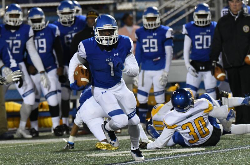 Dover’s Javon Peace takes a screen pass from QB Jordan Magee and runs it 61 yards for the Senators’ first touchdown.