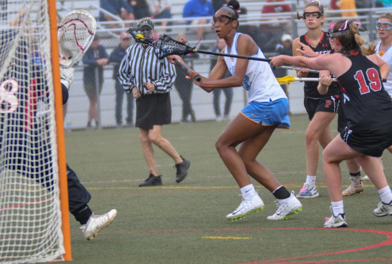 Sawyer Walker shoots and scores. DAVE FREDERICK PHOTOS