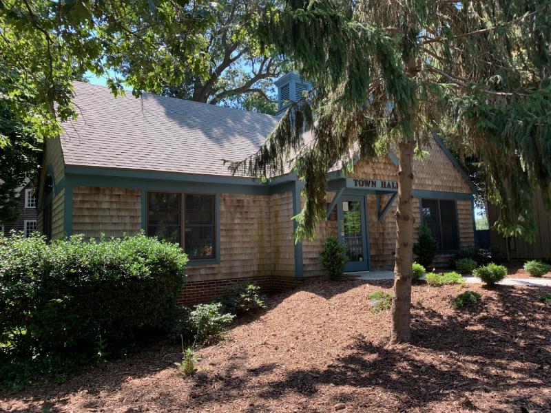 Meeting was held at the Henlopen Acres Town Hall. SCOTT CAMERON PHOTOS