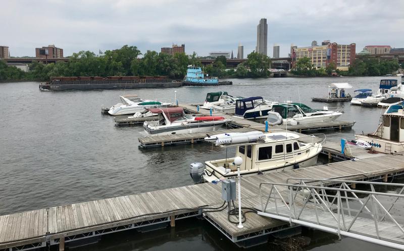 Nellie Peach sat comfortably in her mid-city setting. The Hudson, as always, a river of many faces including industrial, commercial, urban, rural, recreational, pastoral - dynamic.