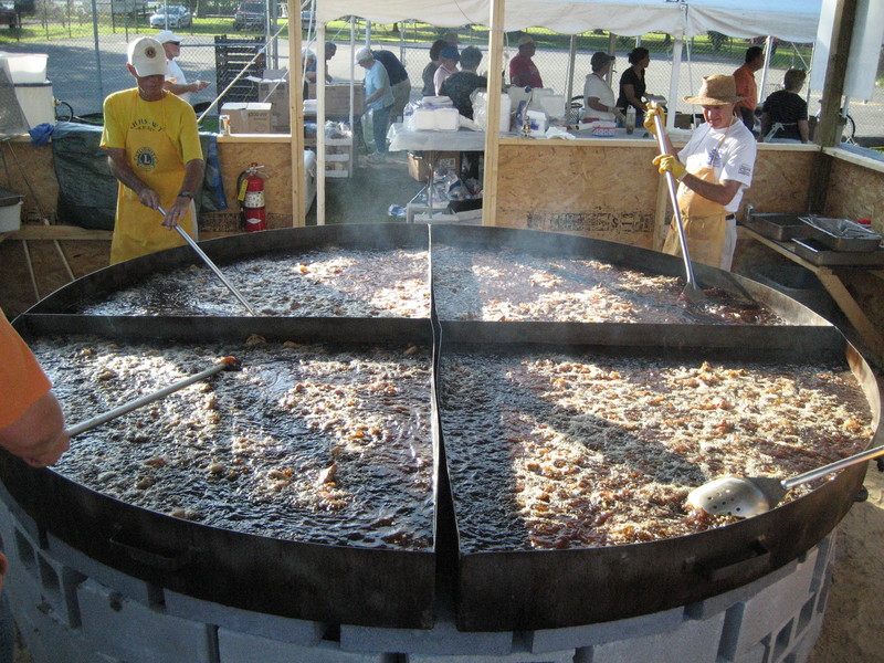 The massive chicken fry pan was a mainstay at every Delmarva Chicken Festival. DELMARVA POULTRY INDUSTRY PHOTO