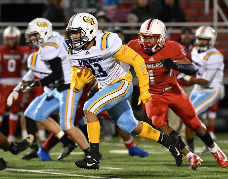 Cape sophomore Jordan Baines runs 36 yards for the Vikings’ first touchdown in the game. DAN COOK PHOTOS