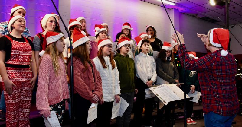 The Mariner Middle School Choir sings “A Still Silent Night.”