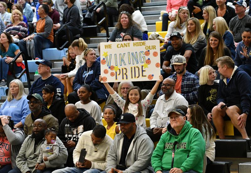 Cape fan Mia Scott shows her support.