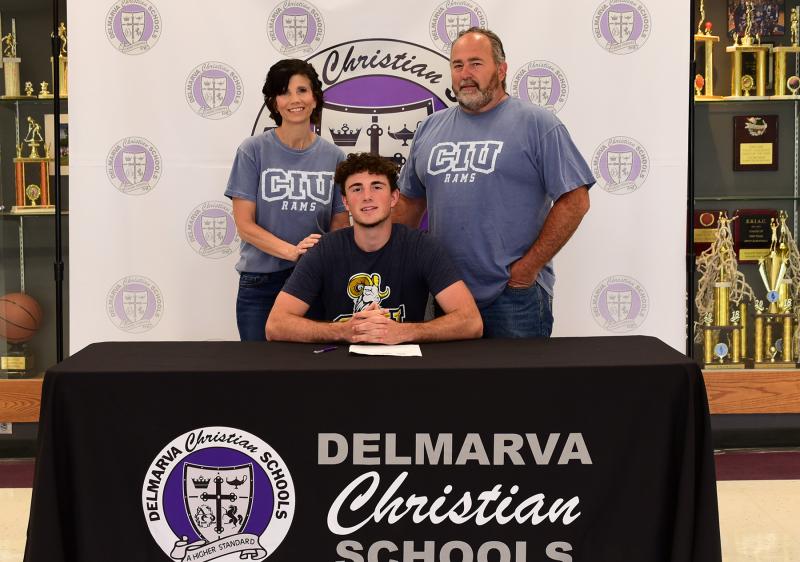 Senior Layton Rush signs to play soccer for the Columbia International University Rams, who play in the National Christian College Athletic Association. Layton was All-ESIAC in 2019. Shown with Layton are his parents Kelley and Kevin.