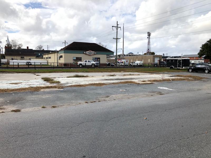 Delaware Department of Natural Resources and Environmental Control has unveiled a remedial action plan to cleanup the former Thoro-Kleen dry cleaners site in Georgetown. DNREC’s plan to clean up chemical pollution in the soil around the site will take three to five years to complete. RYAN MAVITY PHOTOS