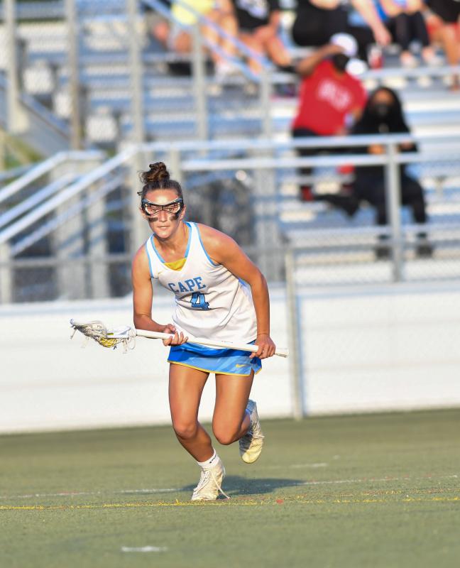 Ella Rishko focuses on free position shot.