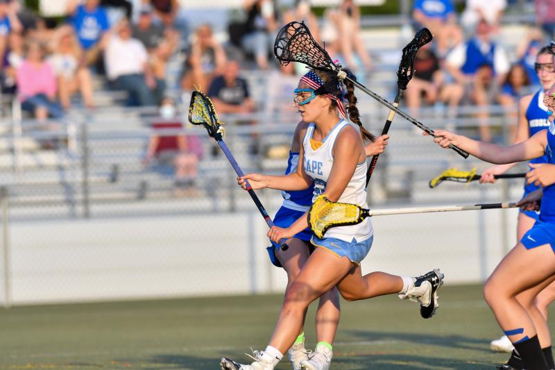 Molly Mendez take it in close.