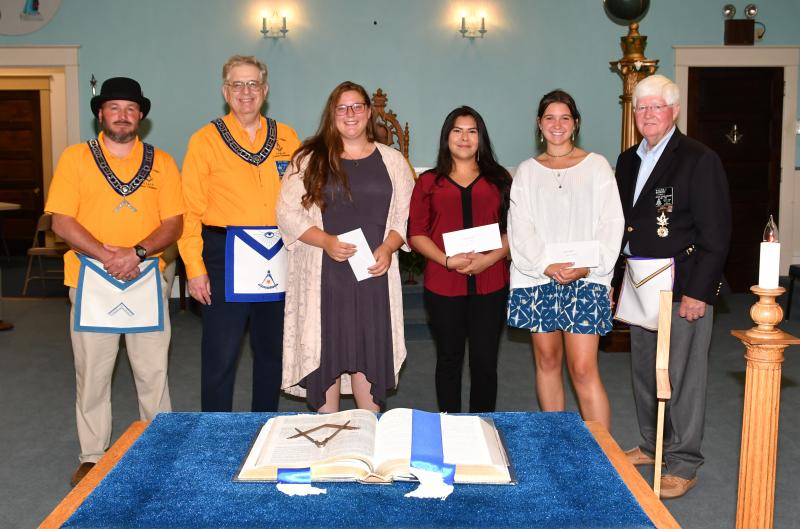 Three students receive Jefferson Lodge 15 Masons Scholarships Cape