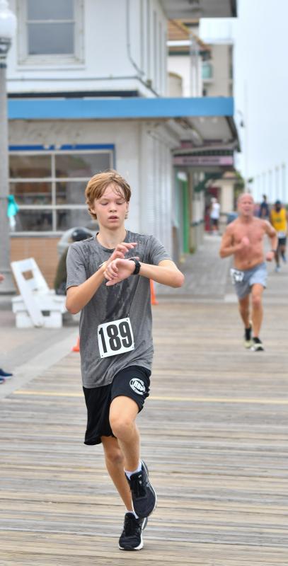 Aaron Tikiob takes second in the 5K.