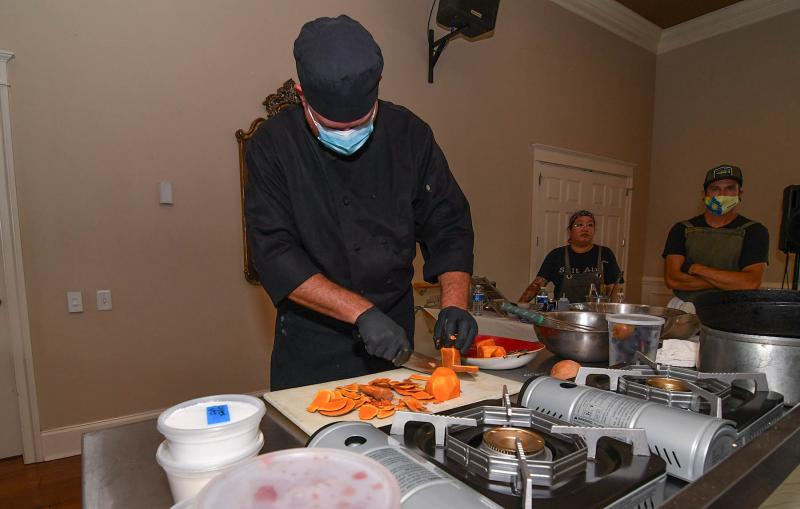 Frederick Lee of Beebe Healthcare starts the Surf group during the Chef Throwdown.
