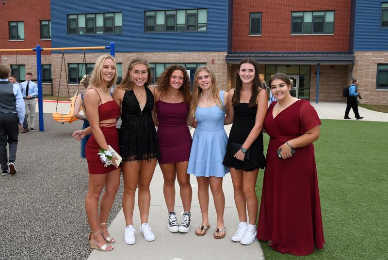 Enjoying the dance are (l-r) Anna Sullivan, Carrie Clausius, Devon DeGregory, Morgan Newcomb, Hannah Maney and Laney Dixon.