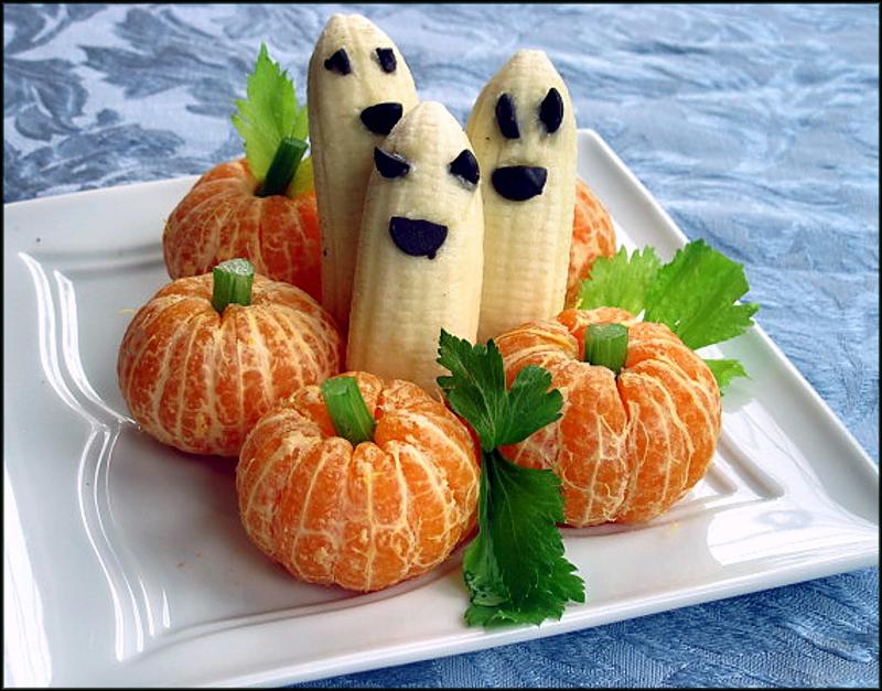 Ghostly bananas and Jack-O-Lantern Clementines: Healthy treats for the  kids' school H…