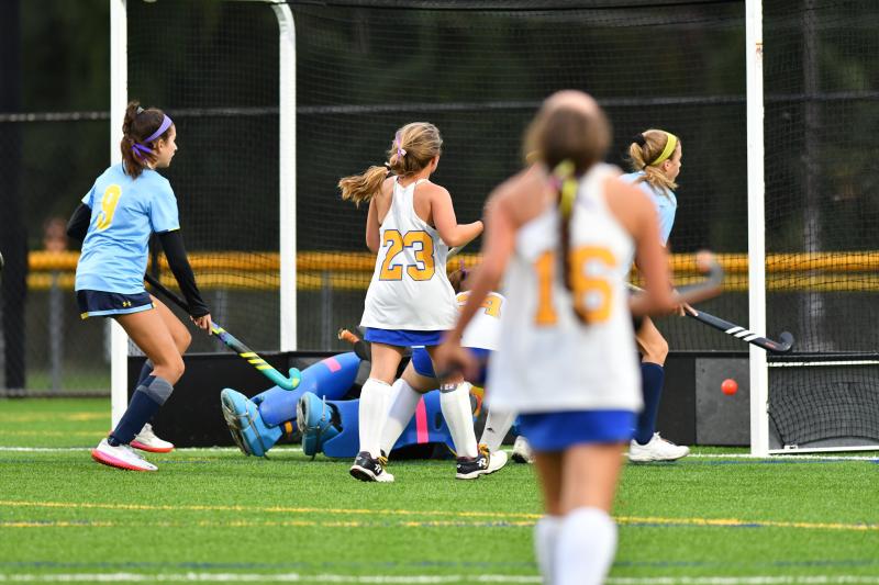 Lexi Nowakowski scores.