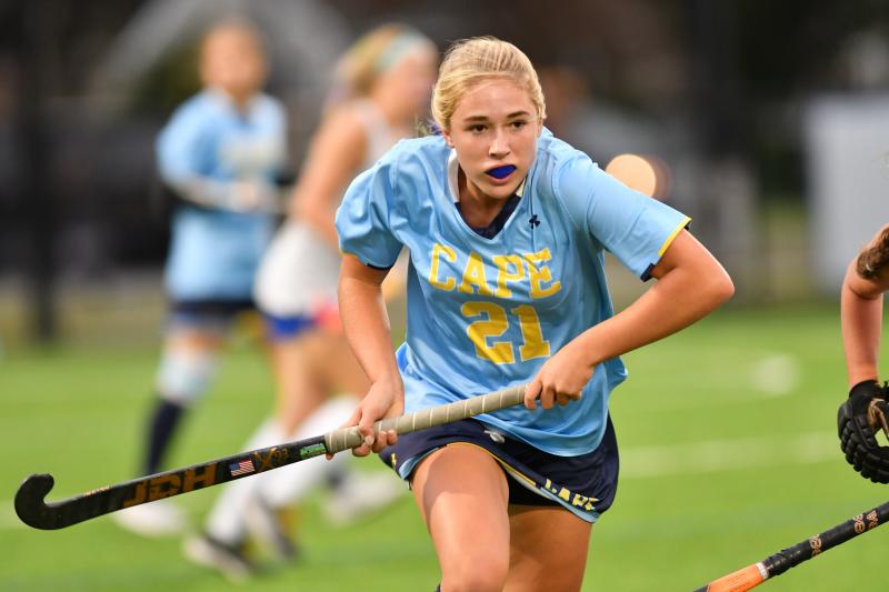 Abigail Marsh hunts for the ball.