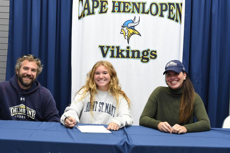 Kelly Bragg with parents Jason and Katie Bragg. Kelly will be attending Mount St. Mary’s of Division I to play lacrosse. The Mountaineers play in the North East Conference and are coached by Lauren Skellchock.