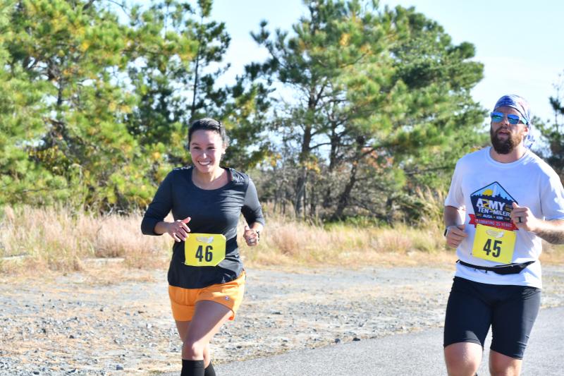 Uri Landis and Stephen Landis each finish with times of 2:07:58.