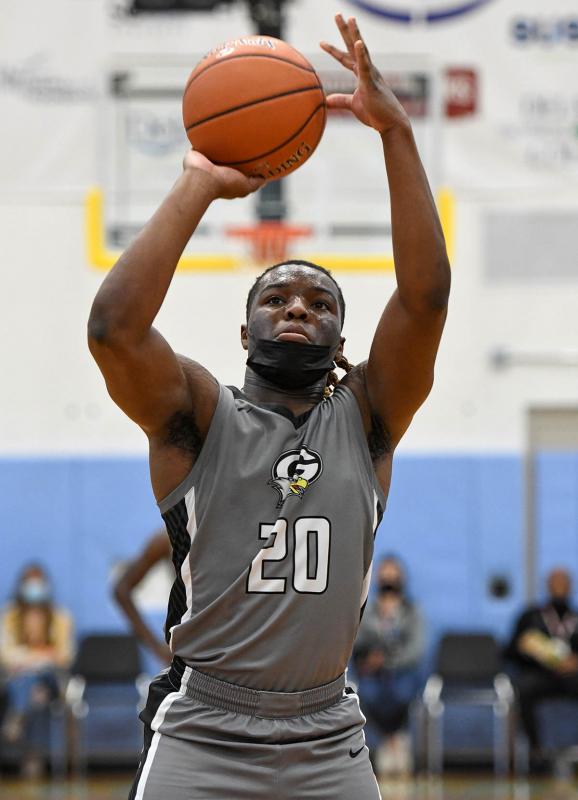 Gray’s Tory Kelly hits a deuce.