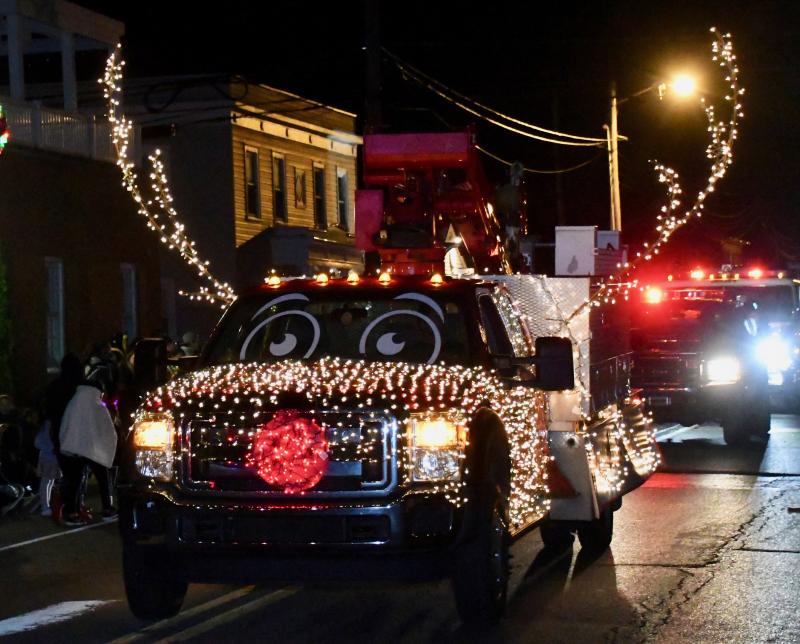 Georgetown Christmas Parade 2022 Christmas Lights Flood Georgetown Streets | Cape Gazette