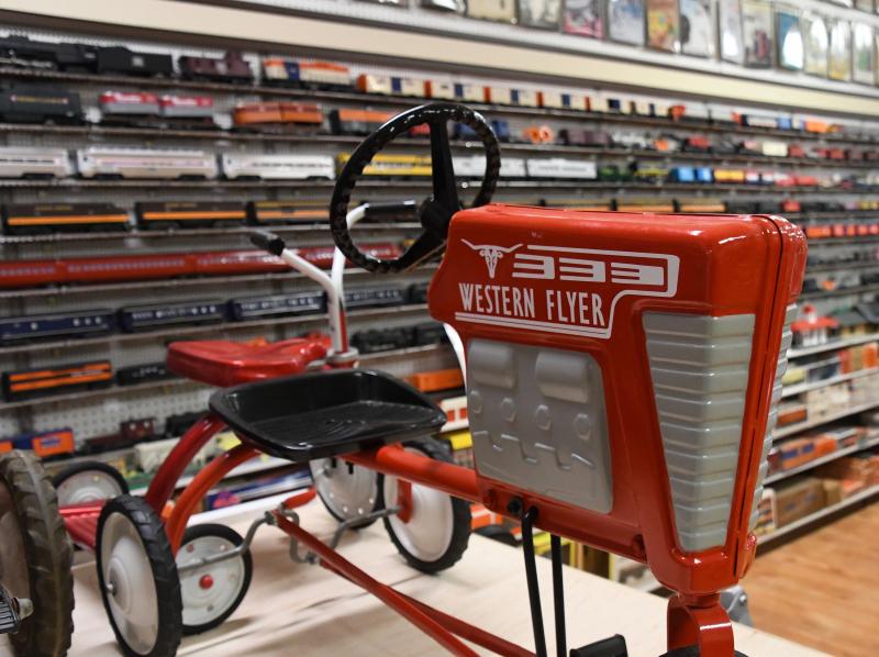 Western flyer pedal sales tractor