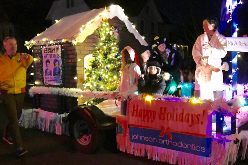 It’s not often the Wet Bandits get any recognition. But Johnson Orthodonics went all out on their float to highlight the McAllisters of “Home Alone” fame. The judges selected the entry as the most original in the parade.
