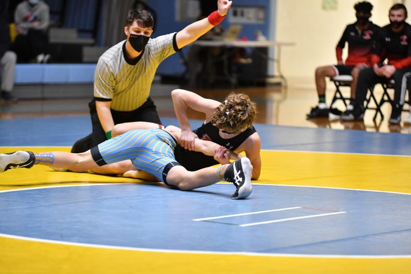 Nate Lloyd pins freshman Jacob Goodsell at 106.