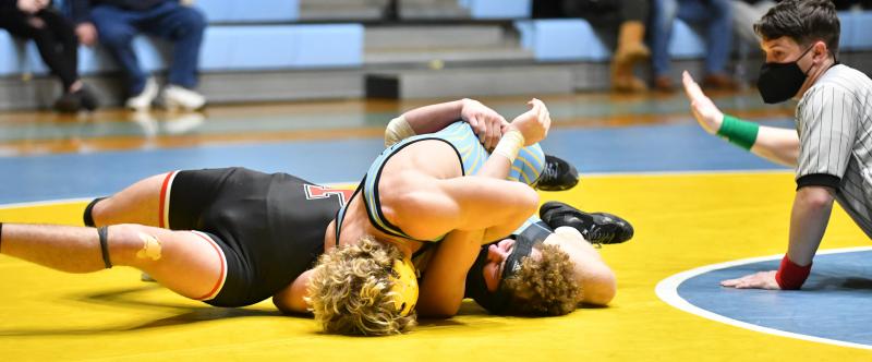 C.J. Fritchman pins Wyatt Simmons in the 160-pound match.