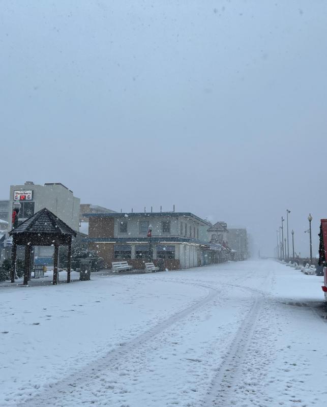 David Shotwell captured a scene many of us thought we’d never see – the Boardwalk in Rehoboth Beach without the iconic Dolle’s sign.