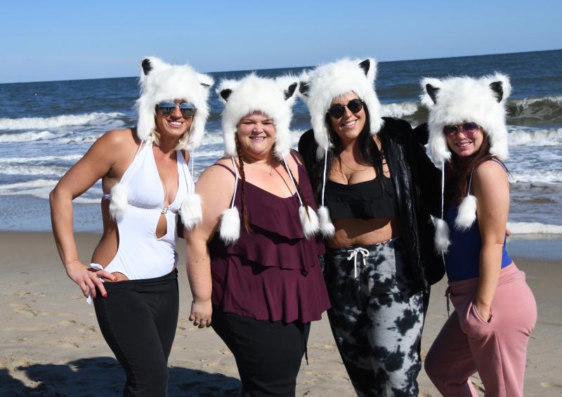 Team Blue members are anxious to get wet. They are (l-r) Lindsey Drennen, Amber Perez, Jessica Padilla and Amber Carlson. RON MACARTHUR PHOTO