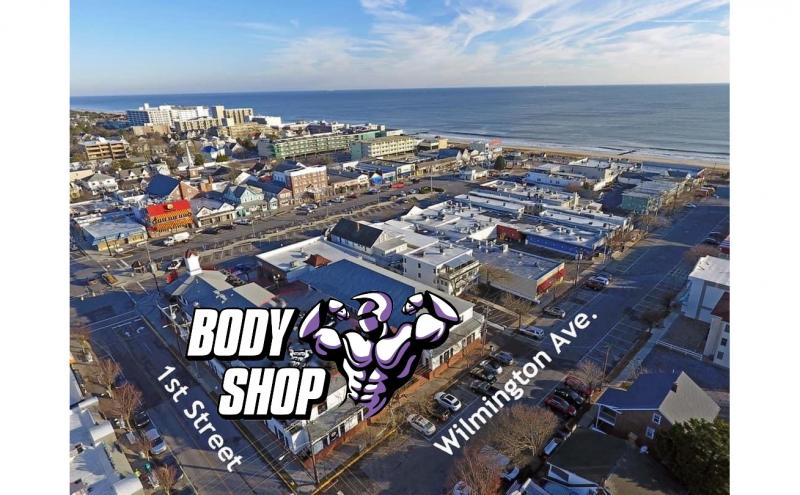 SERVING THE REHOBOTH AREA SINCE 1989, THIS OCEAN BLOCK FITNESS CENTER IS LOCATED ON THE CORNER OF FIRST AND WILMINGTON IN DOWNTOWN REHOBOTH BEACH. AVOID RT 1 TRAFFIC WHILE ON VACATION. OFFERING PERSONAL TRAINING, BEACH BOOT CAMPS, GROUP FITNESS CLASSES, FREE WEIGHTS, CARDIO MACHINES, SPORT SPECIFIC YOUTH TRAINING. DAILY PASSES, 3 DAY AND WEEKLY MEMBERSHIPS, SEASONAL, 10 STAMP PUNCH CARDS ALSO AVAILABLE.